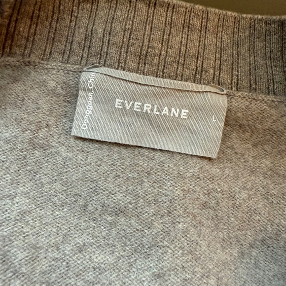 Everlane Varsity Re-Cashmere Cardigan - Picture 5 of 7